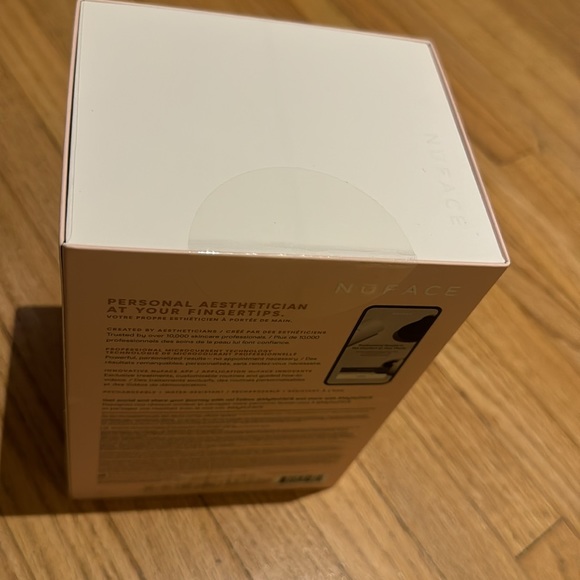 NuFACE® Mini+ Petite Facial Toning Device brand new unopened - Picture 3 of 4